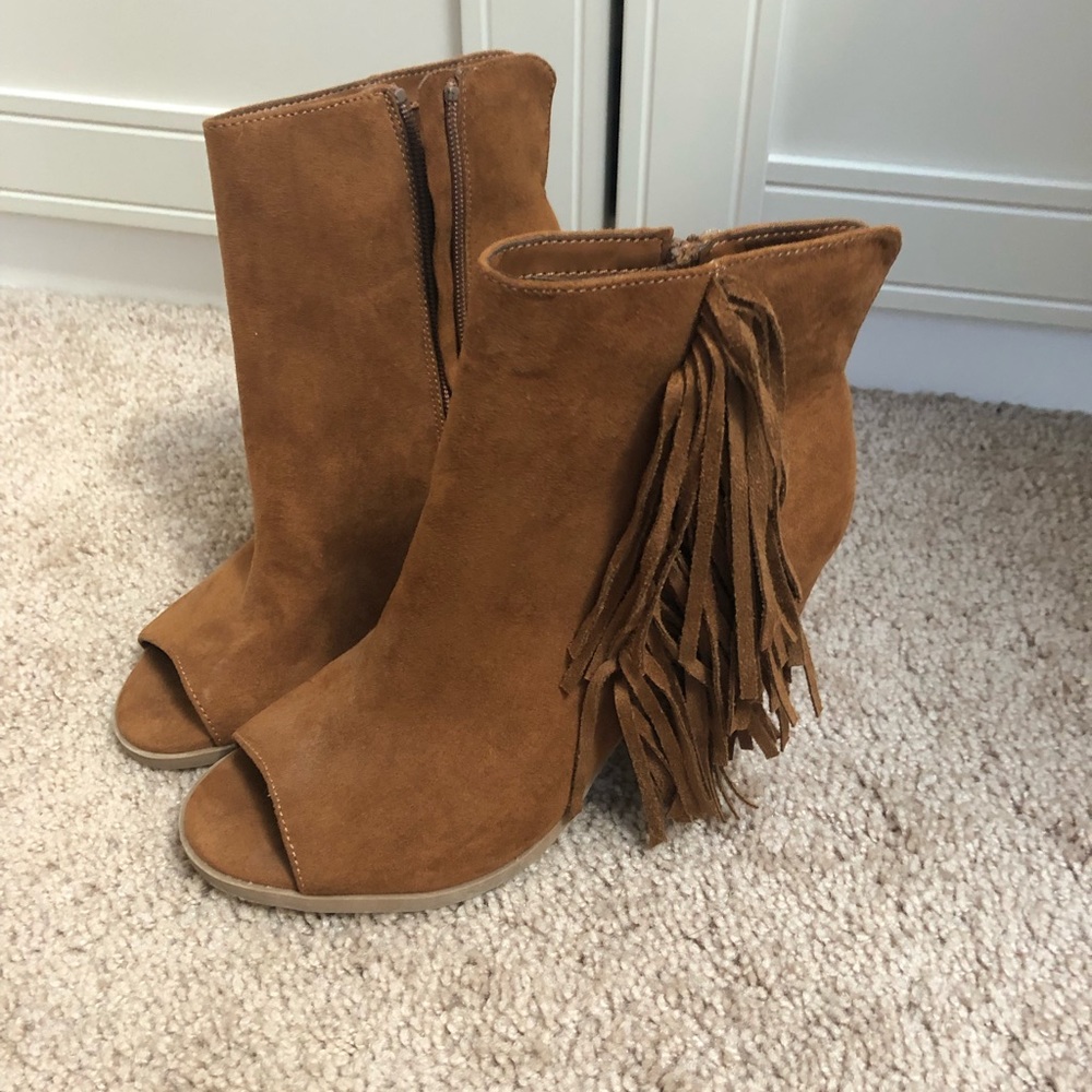 Ankle booties